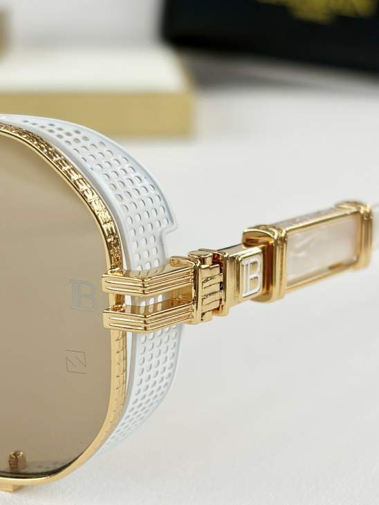Picture of Balmain Sunglasses _SKUfw79721730fw